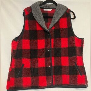 Woolrich Women’s Buffalo Plaid Vest With Sherpa Collar Size 2XL outdoor hiking
